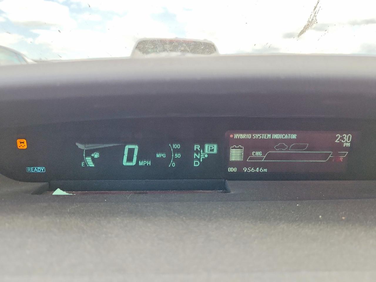 2014 TOYOTA PRIUS TWO photo 17