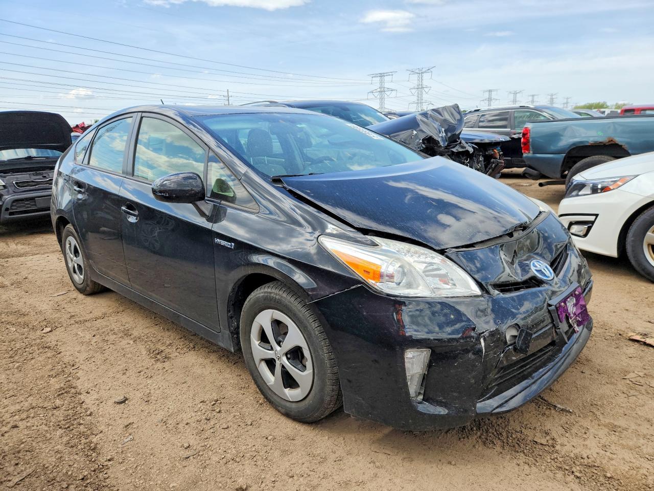2014 TOYOTA PRIUS TWO photo 7