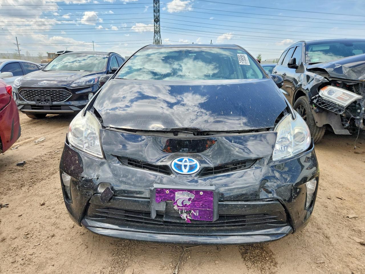 2014 TOYOTA PRIUS TWO photo 9