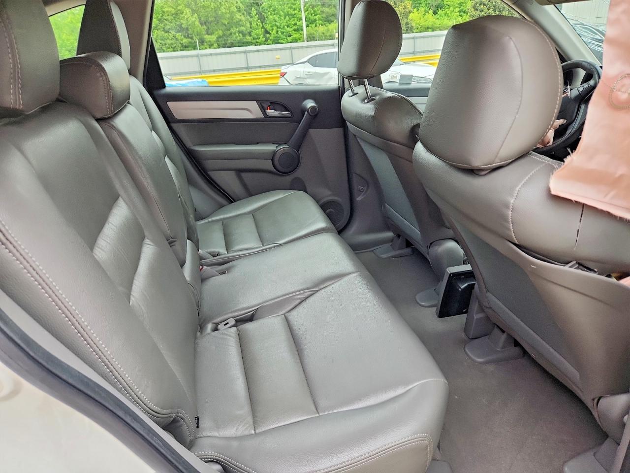 2011 HONDA CR-V LX photo 21