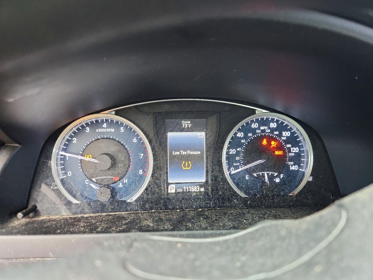2016 TOYOTA CAMRY LE photo 9