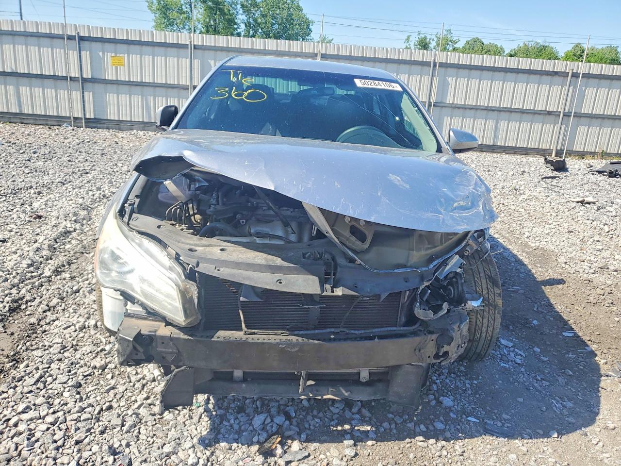 2016 TOYOTA CAMRY LE photo 5