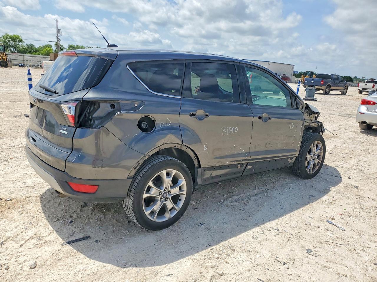 2017 FORD ESCAPE SE photo 7