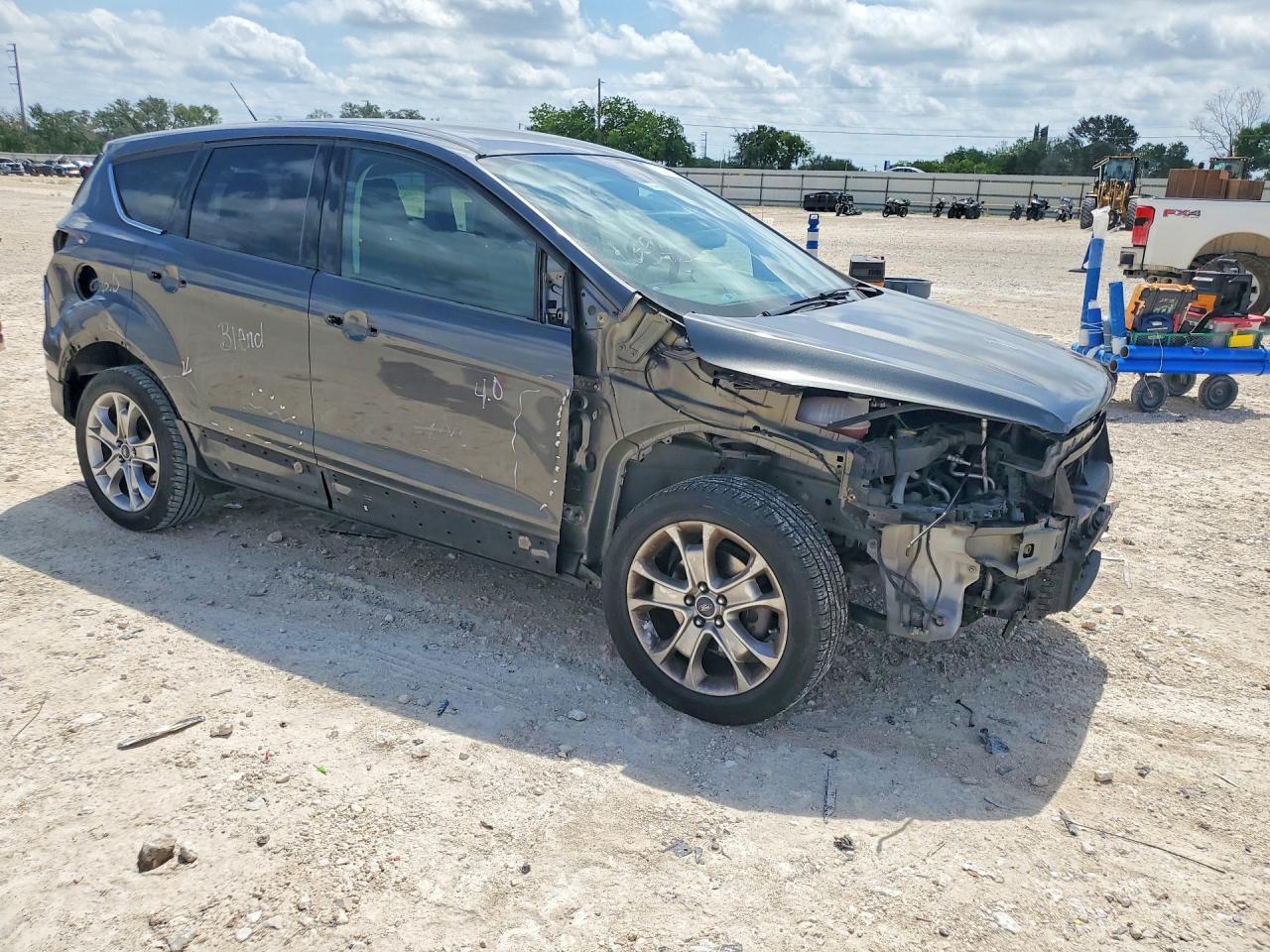 2017 FORD ESCAPE SE photo 10