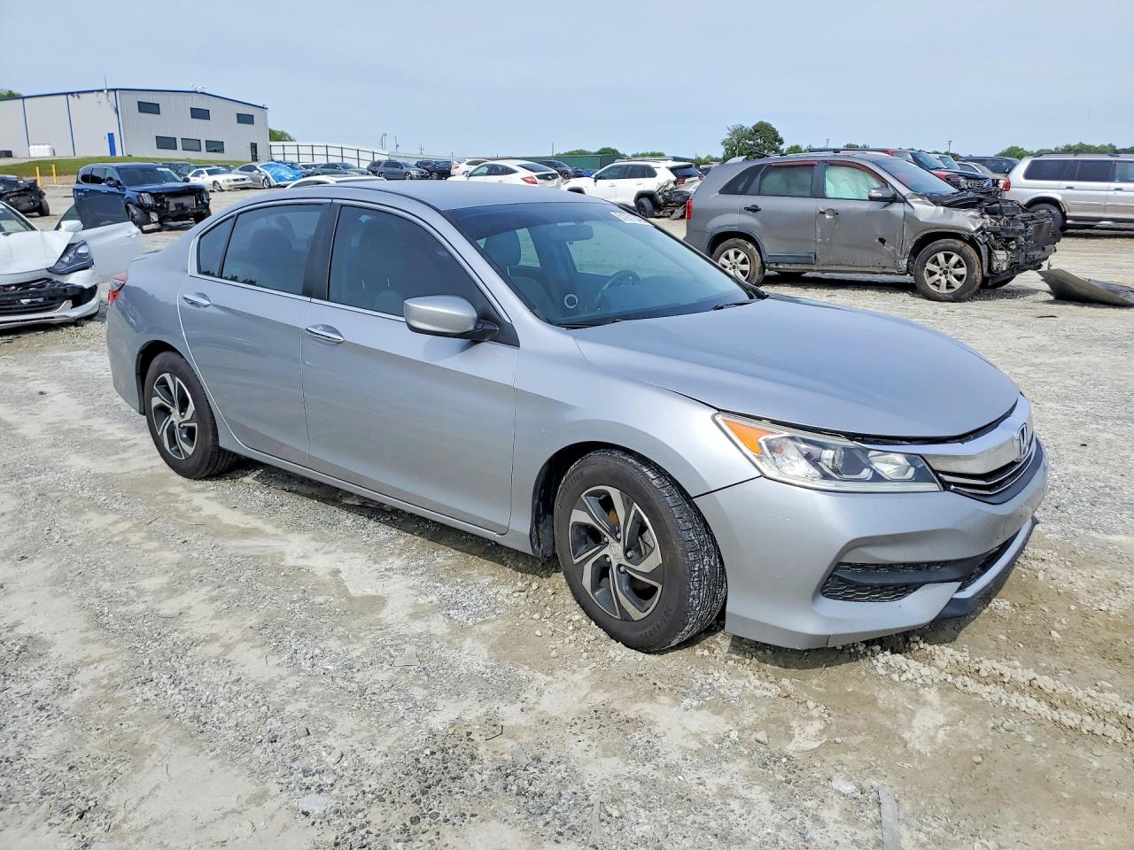 2016 HONDA ACCORD LX photo 4