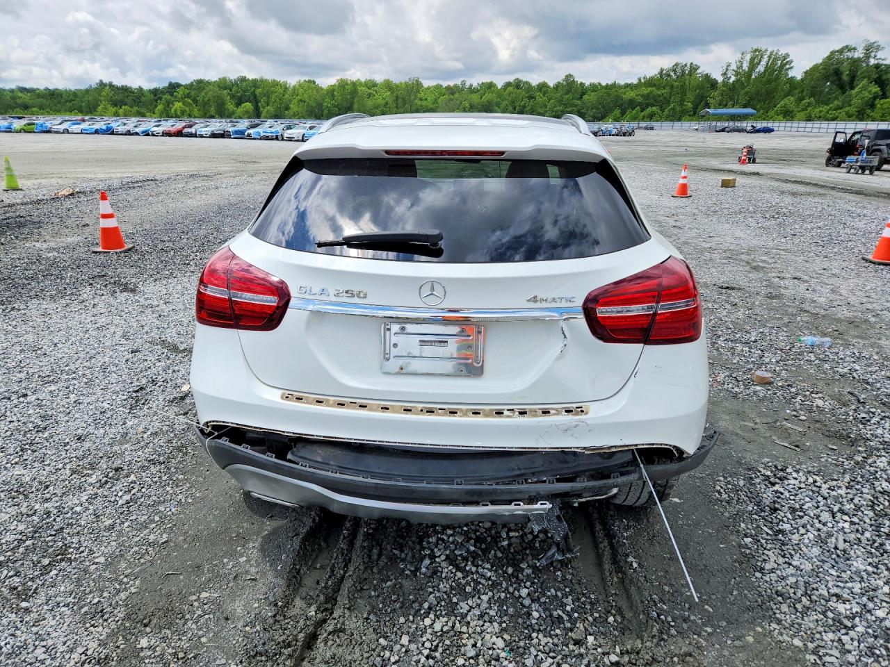 2019 MERCEDES-BENZ GLA 250 4MATIC photo 6