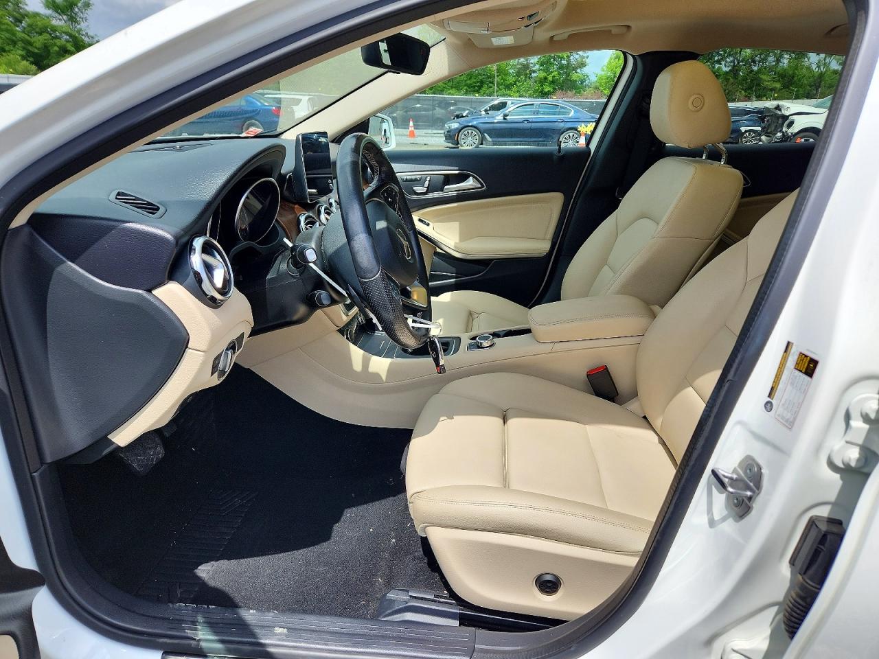2019 MERCEDES-BENZ GLA 250 4MATIC photo 7