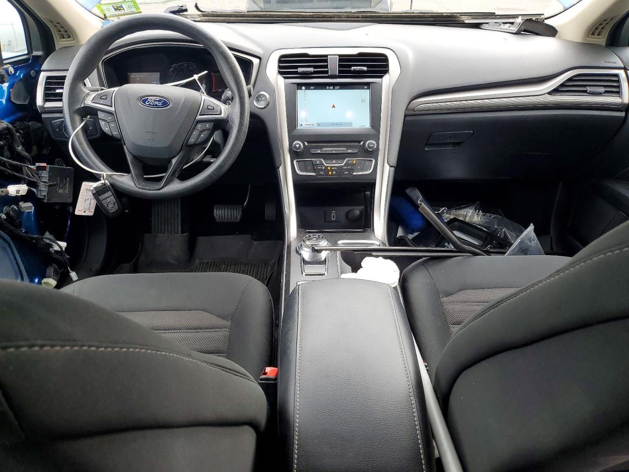 2018 FORD FUSION SE photo 8