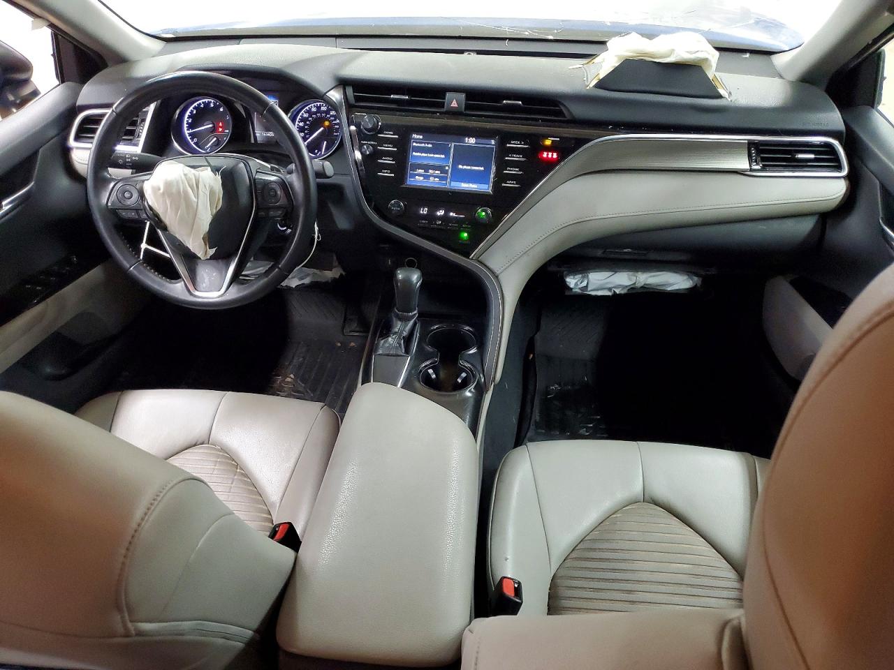 2018 TOYOTA CAMRY SE photo 22