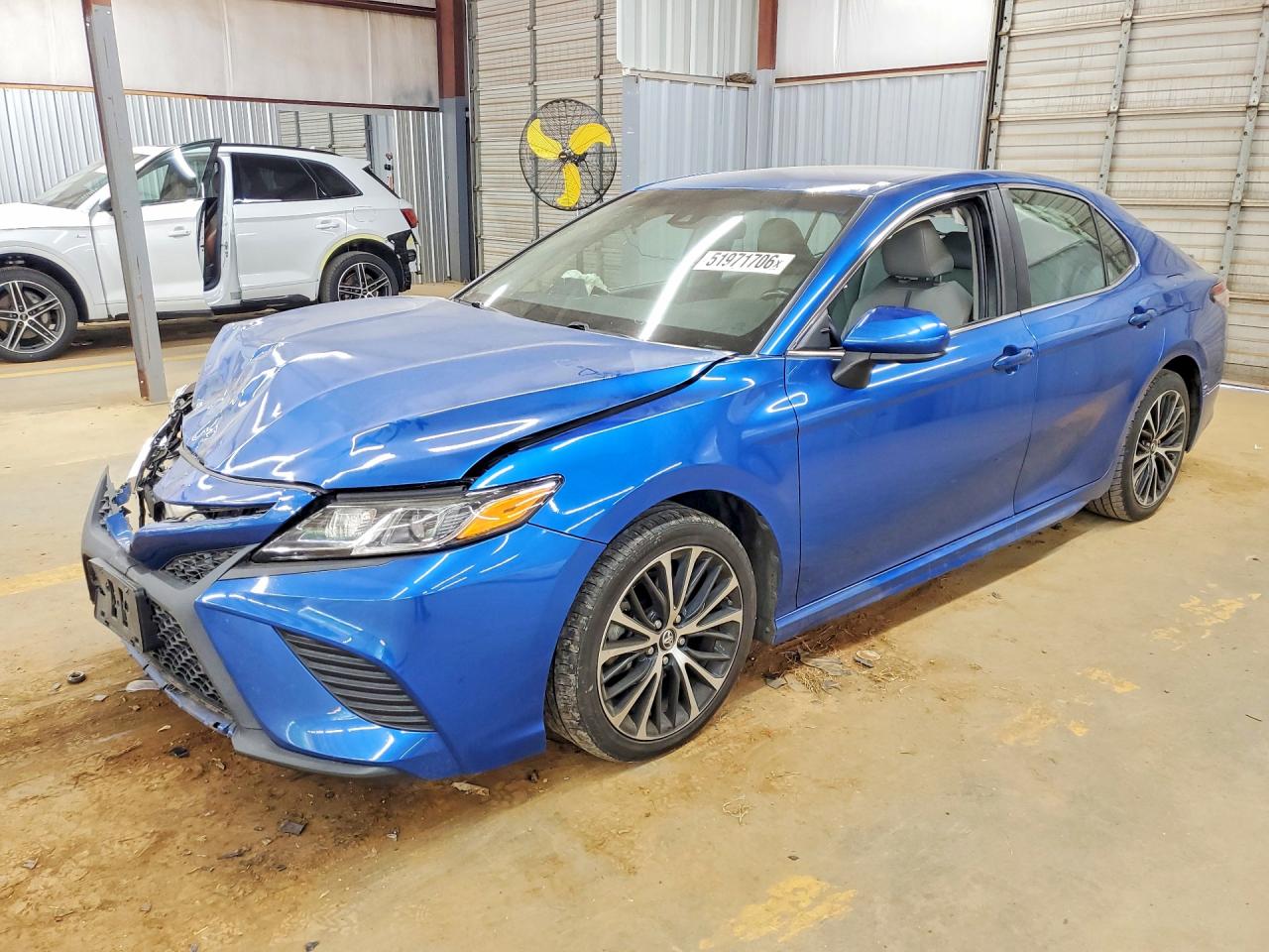 2018 TOYOTA CAMRY