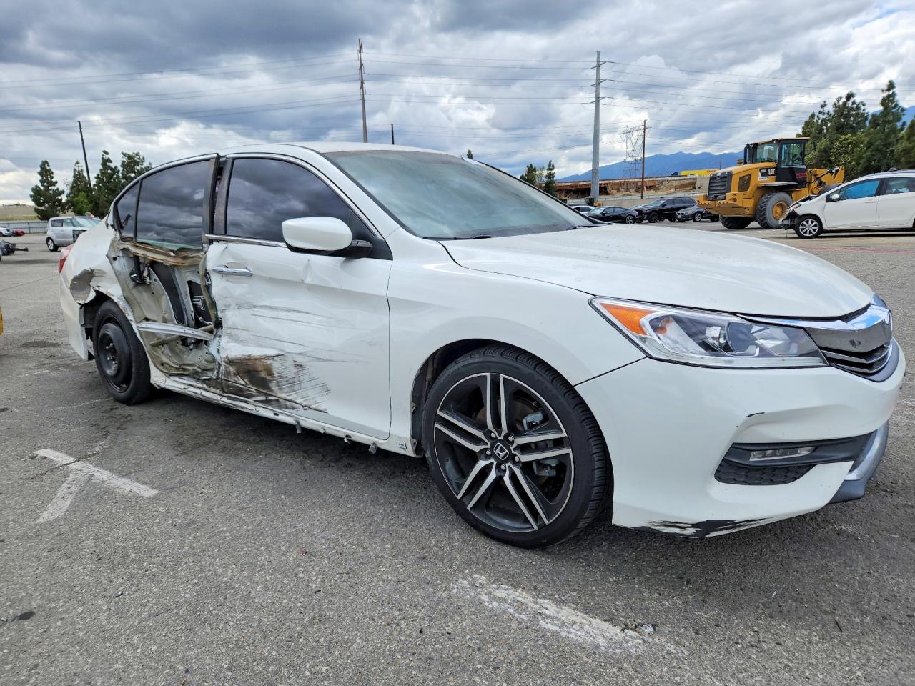 2016 HONDA ACCORD SPORT photo 4