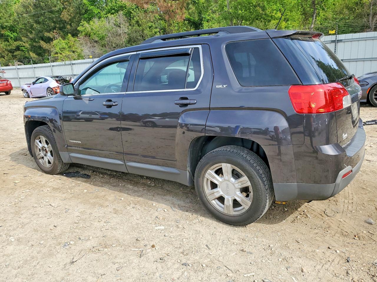 2015 GMC TERRAIN SLT photo 3