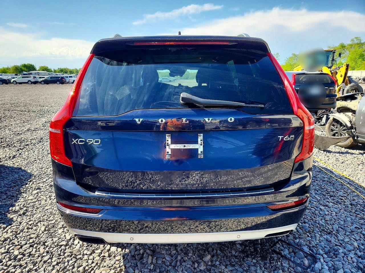 2016 VOLVO XC90 T6 photo 16