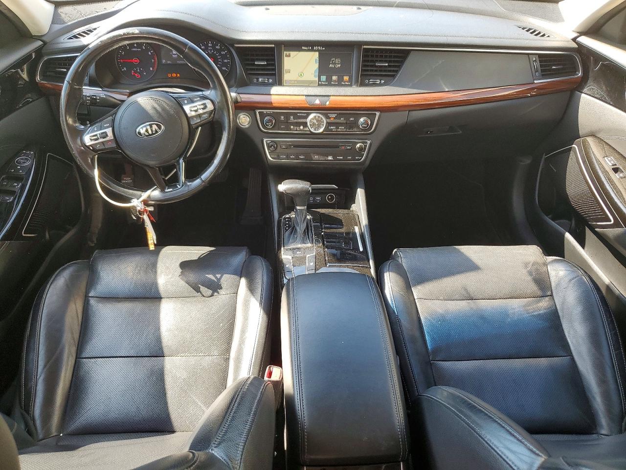2017 KIA CADENZA PREMIUM photo 15