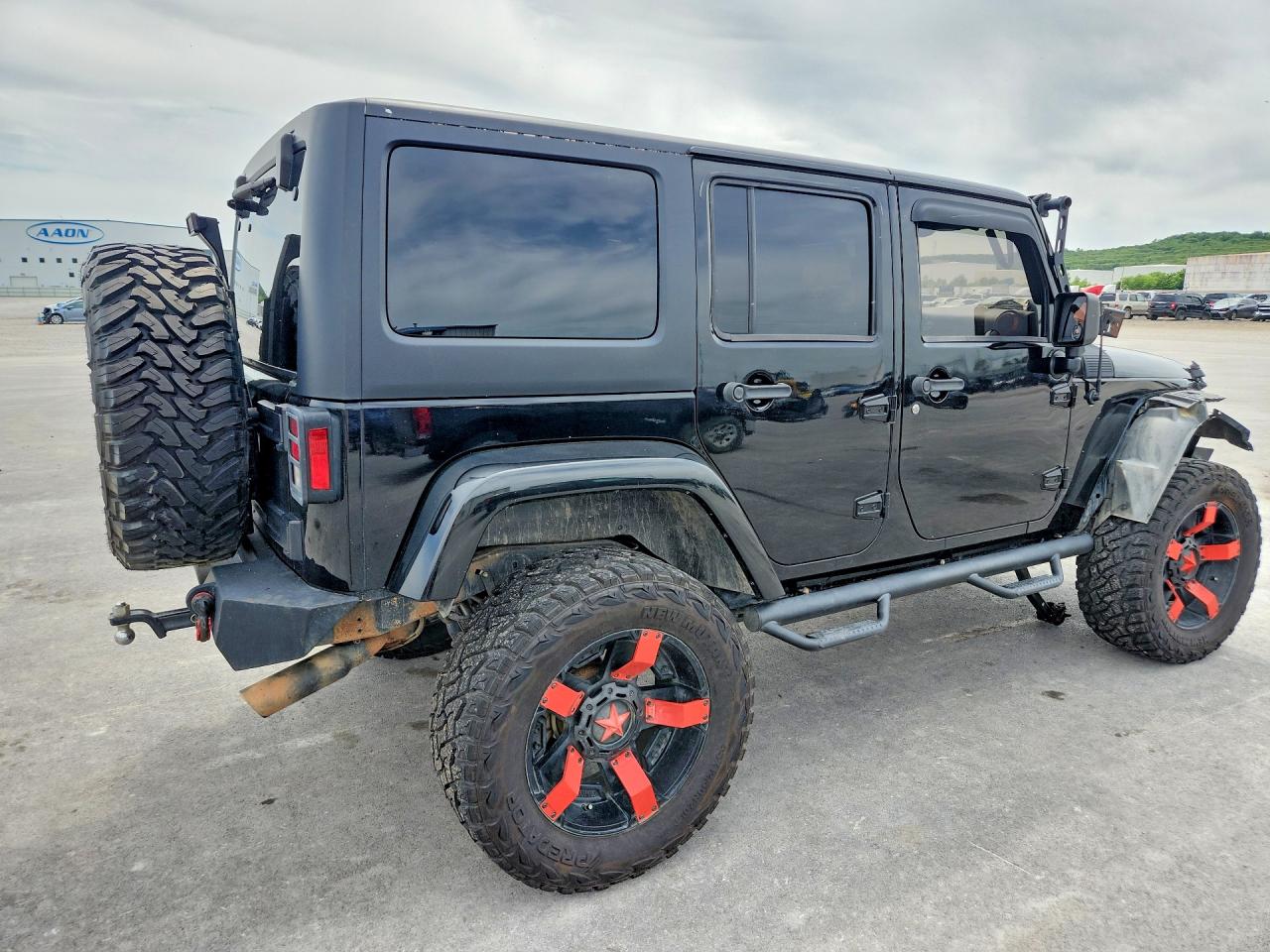2013 JEEP WRANGLER UNLIMITED SAHARA photo 5