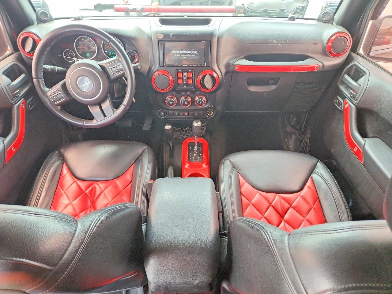 2013 JEEP WRANGLER UNLIMITED SAHARA photo 15