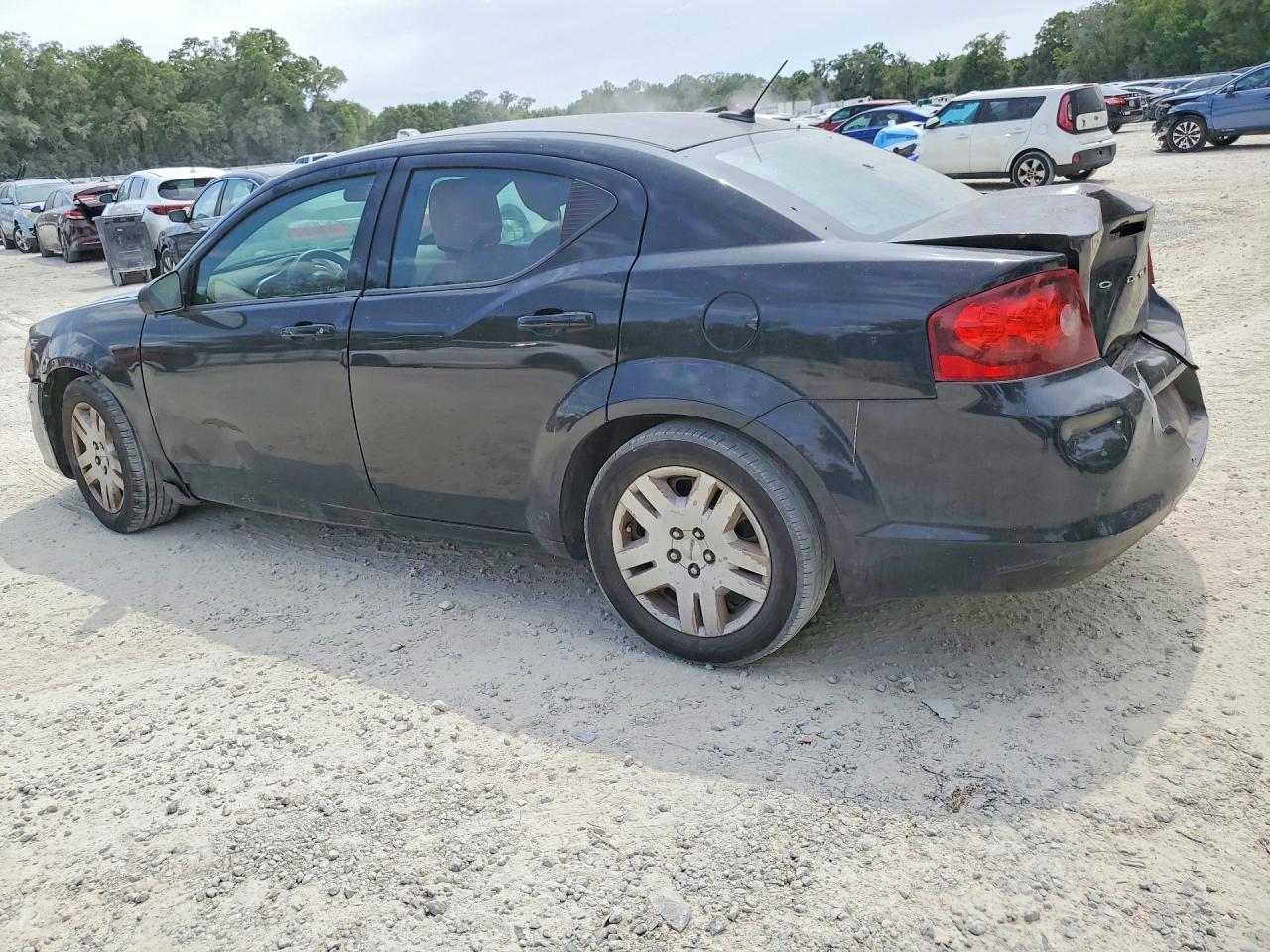 2013 DODGE AVENGER photo 4