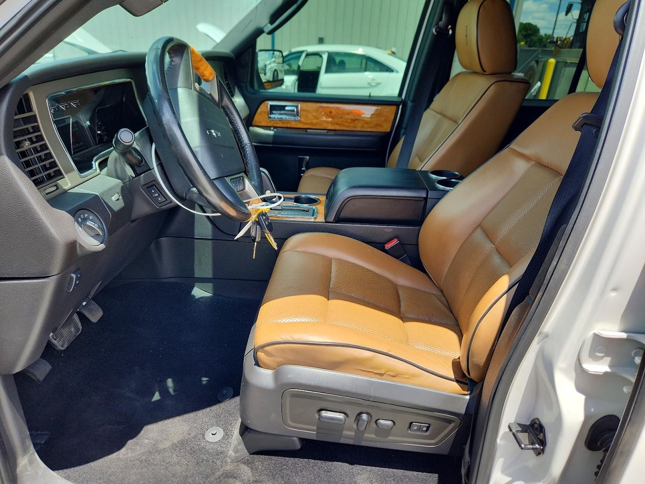 2012 LINCOLN NAVIGATOR L photo 19