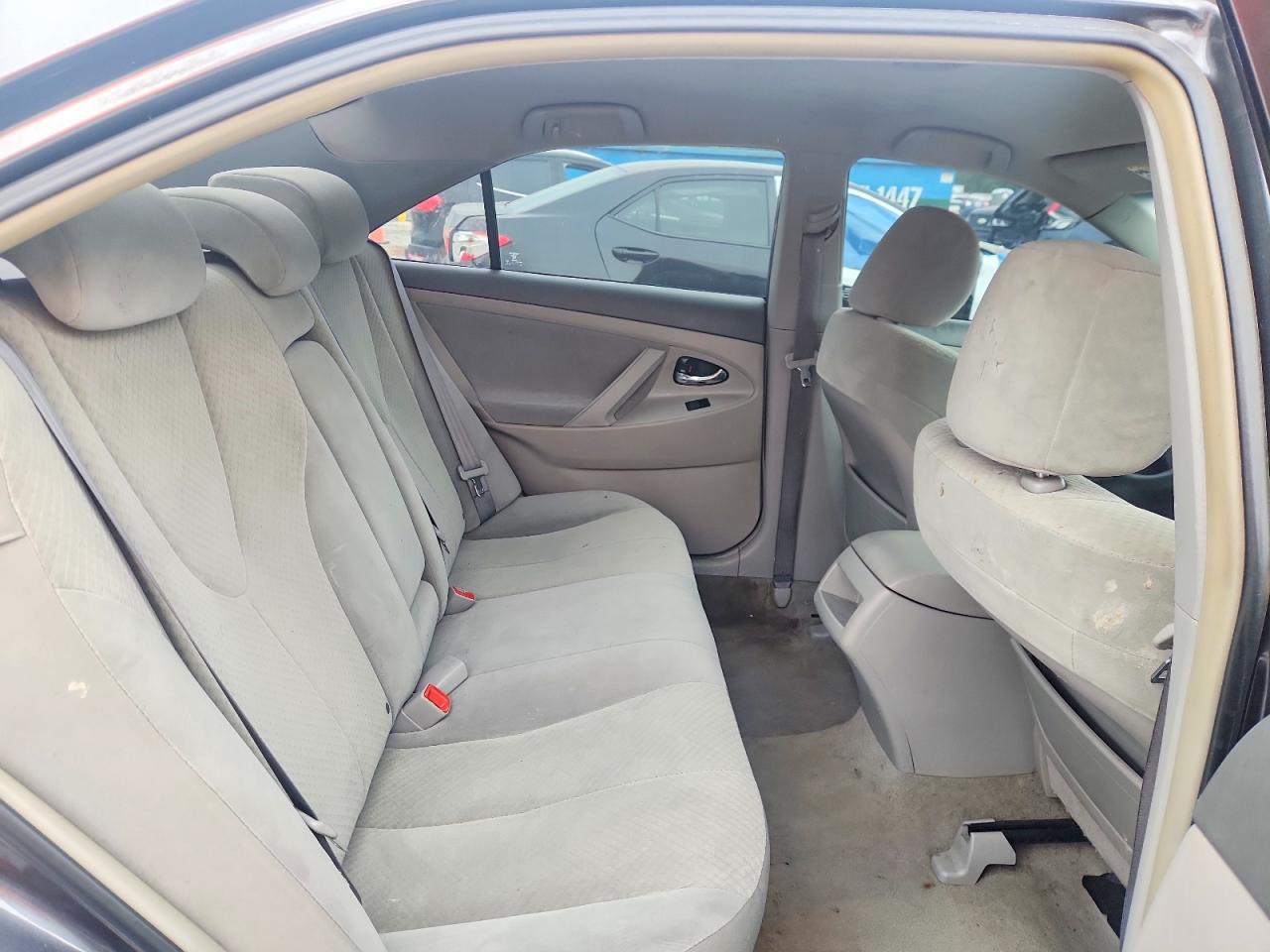 2009 TOYOTA CAMRY LE photo 28