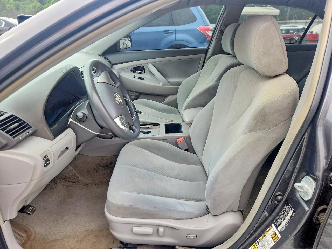 2009 TOYOTA CAMRY LE photo 19