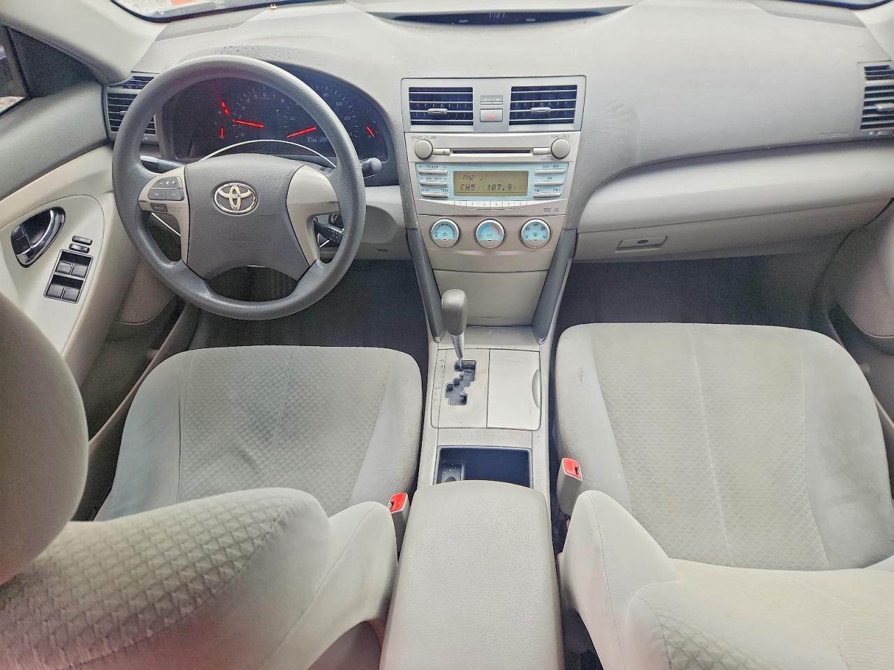 2009 TOYOTA CAMRY LE photo 22