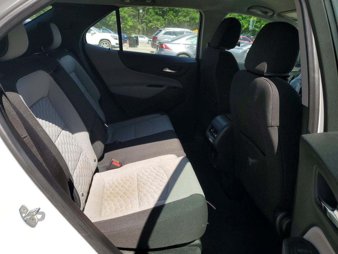 2018 CHEVROLET EQUINOX LS photo 11