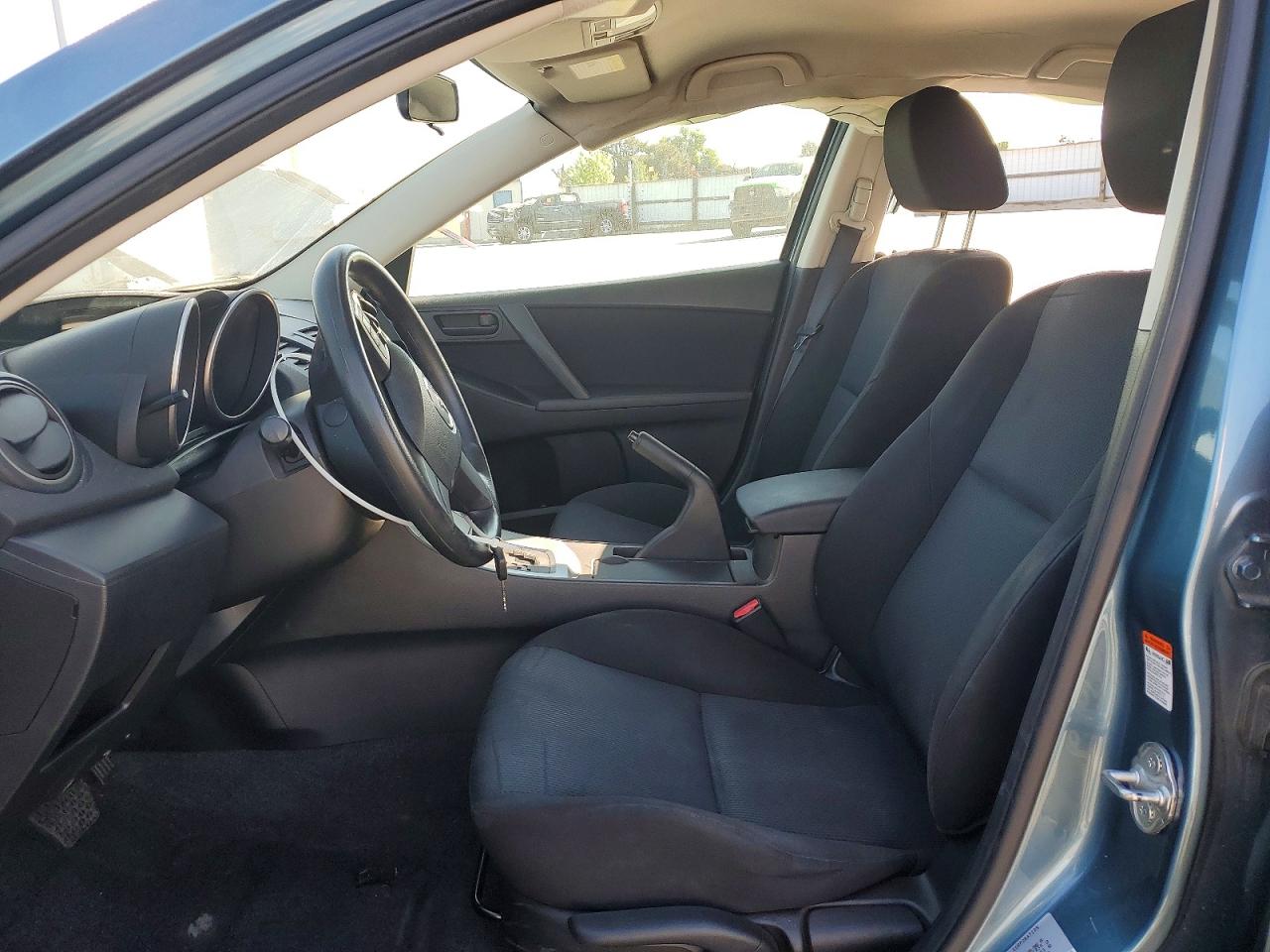 2010 MAZDA 3 I photo 19