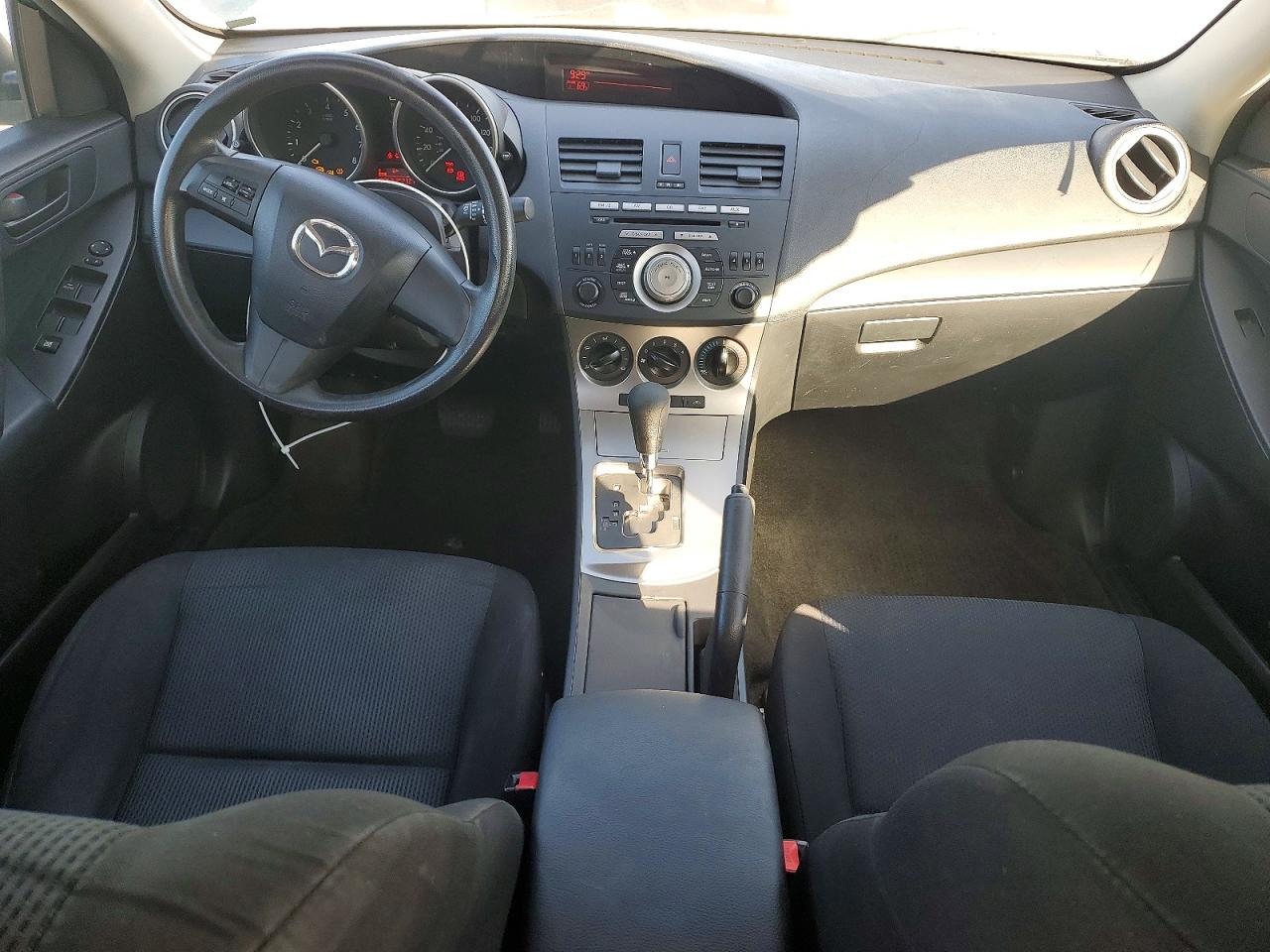 2010 MAZDA 3 I photo 22