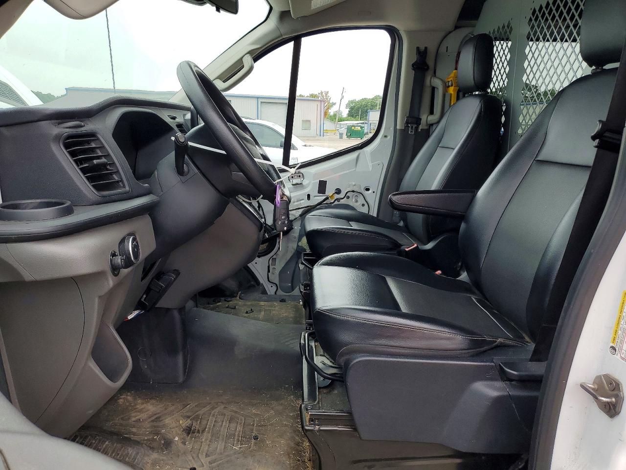 2020 FORD TRANSIT T-150 photo 13