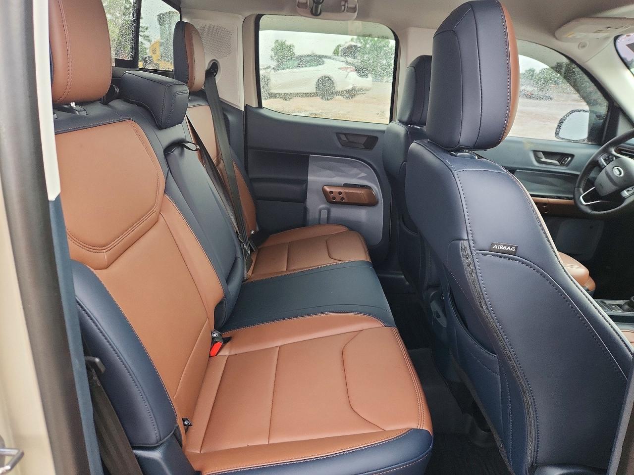 2024 FORD MAVERICK LARIAT photo 10