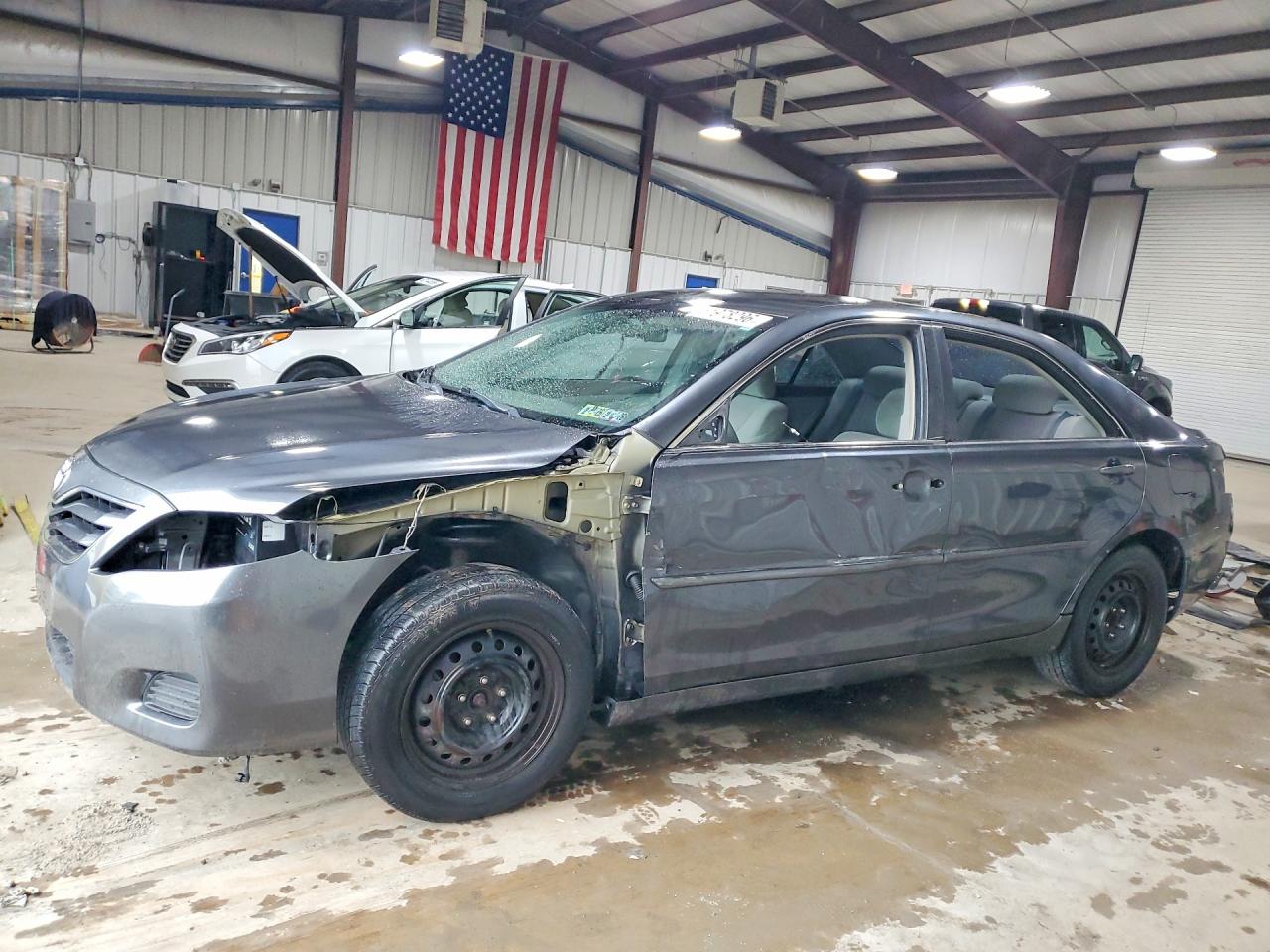 2011 TOYOTA CAMRY