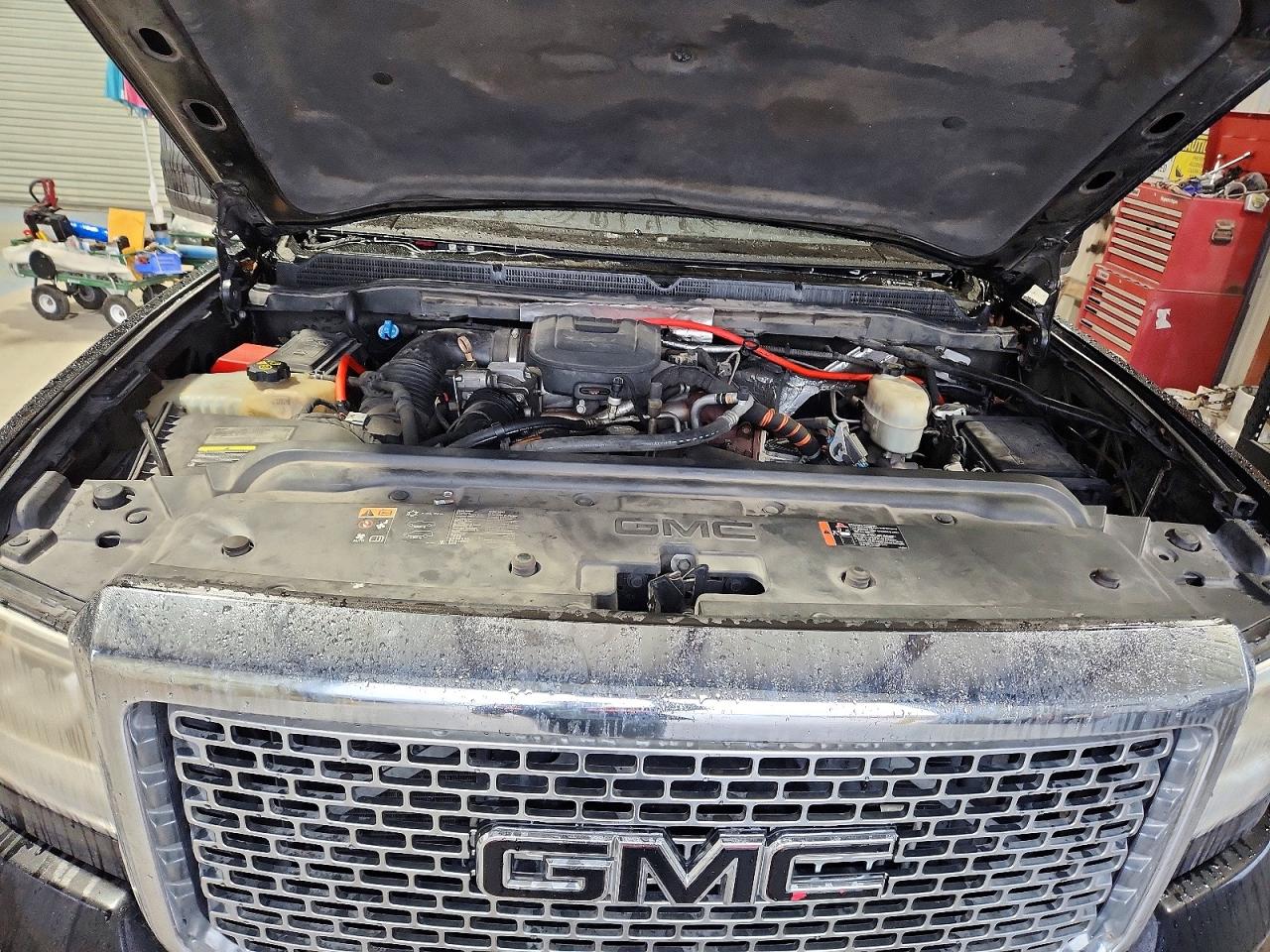 2015 GMC SIERRA K2500 DENALI photo 31