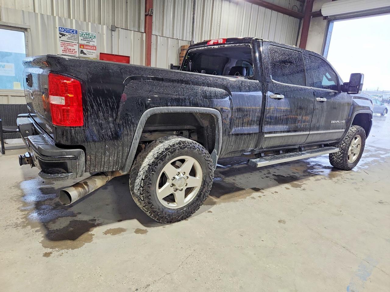 2015 GMC SIERRA K2500 DENALI photo 7