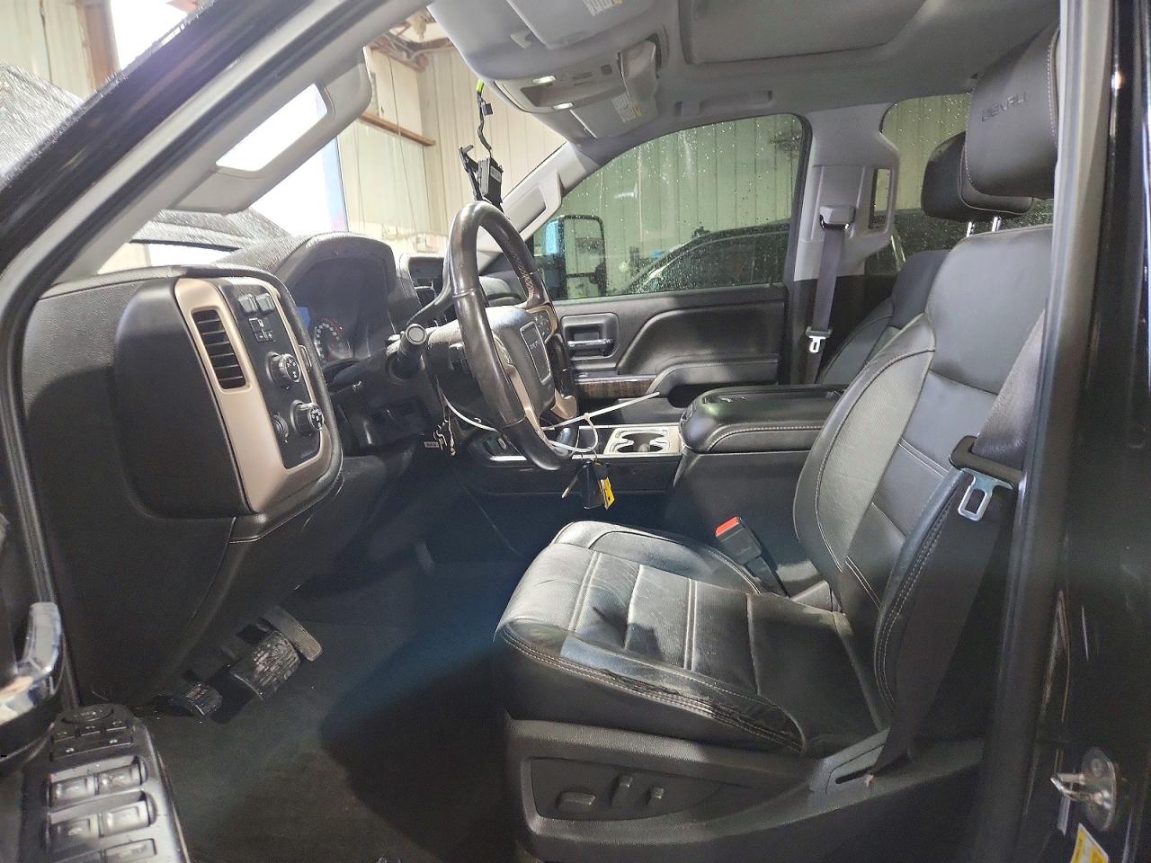 2015 GMC SIERRA K2500 DENALI photo 19