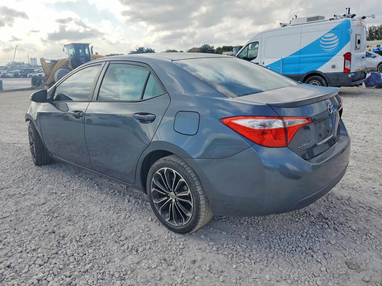 2016 TOYOTA COROLLA S PLUS photo 4