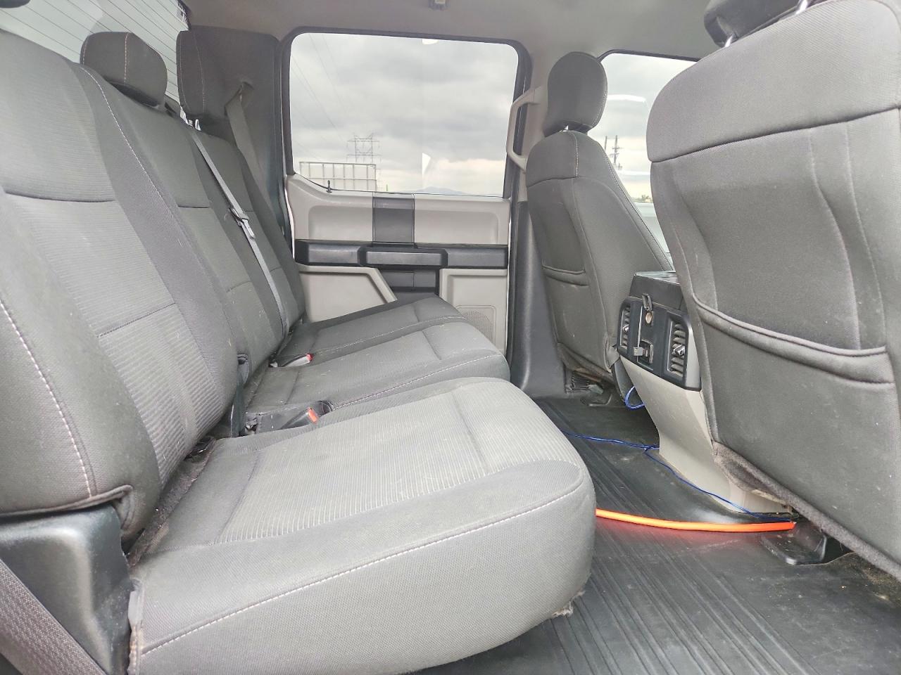 2017 FORD F150 SUPERCREW photo 28