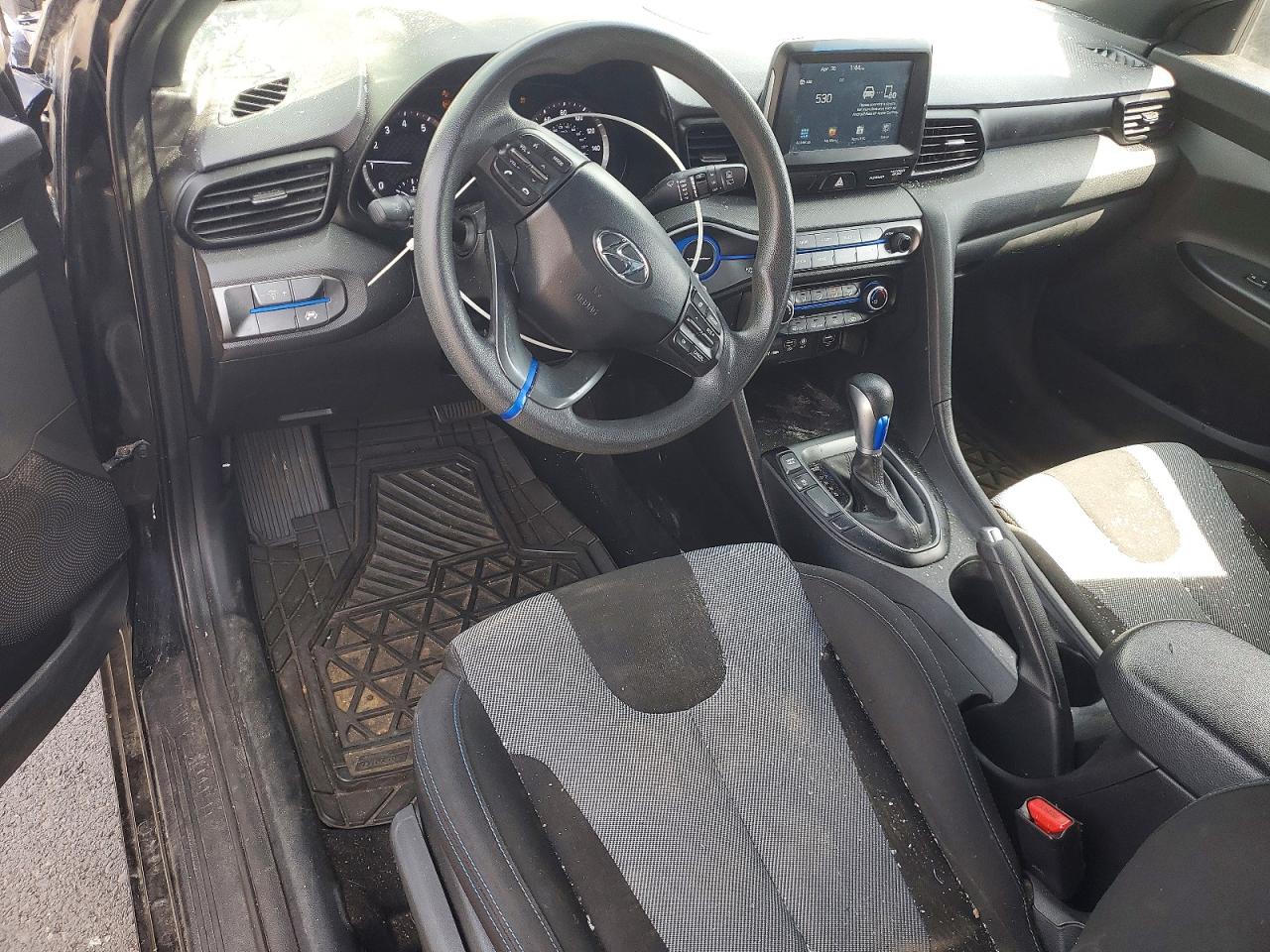 2016 HYUNDAI VELOSTER BASE photo 22