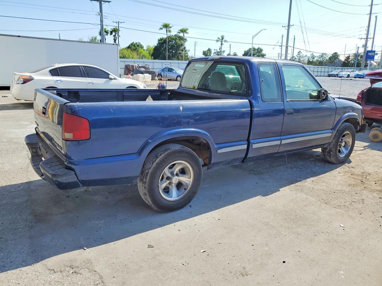2000 CHEVROLET S TRUCK S10 photo 7