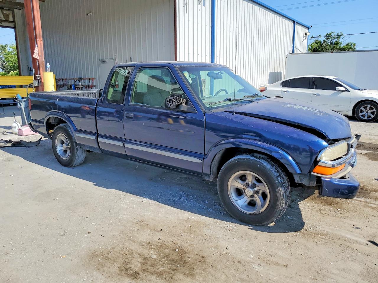 2000 CHEVROLET S TRUCK S10 photo 10