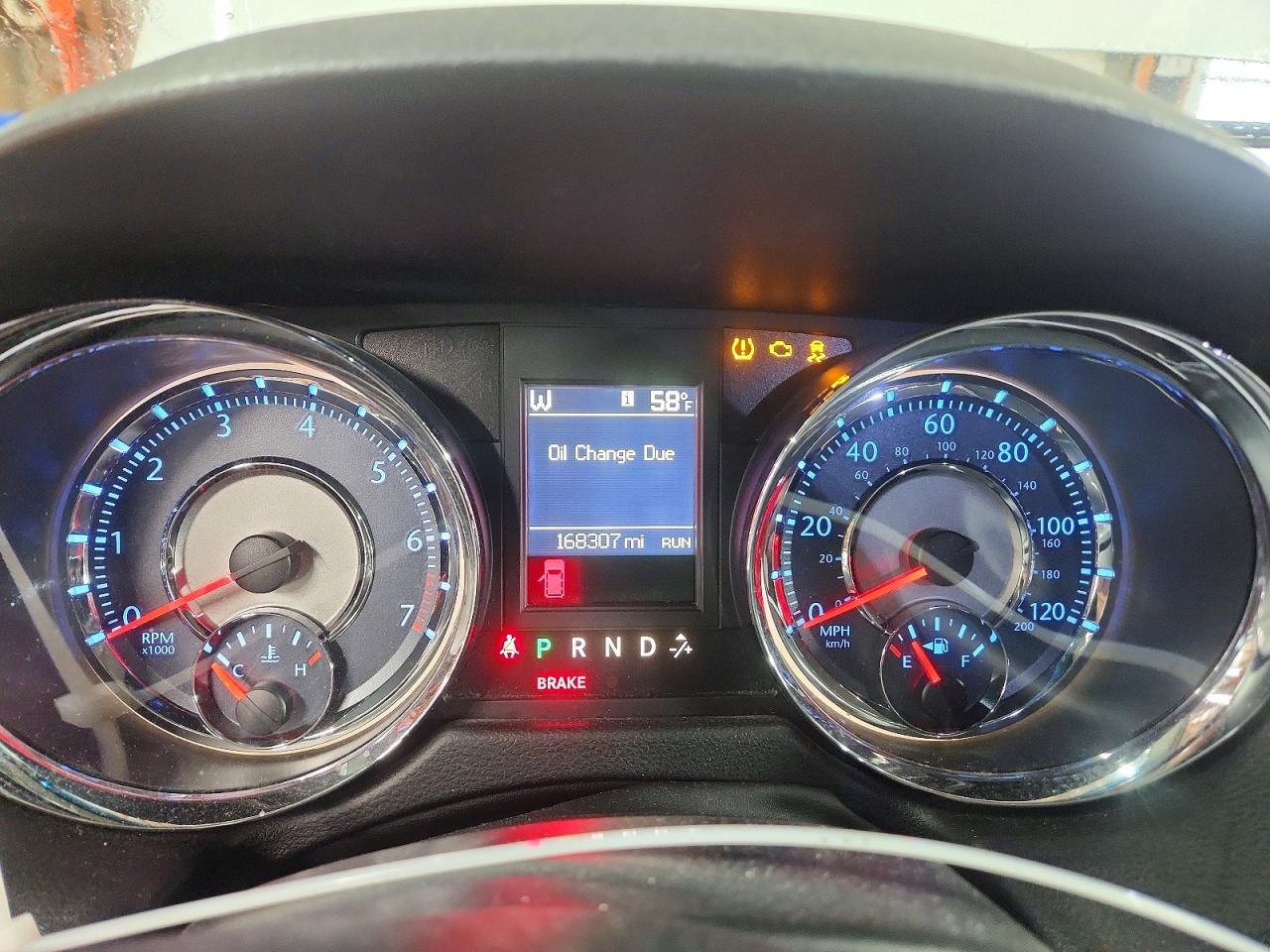 2015 CHRYSLER TOWN & COUNTRY TOURING photo 25
