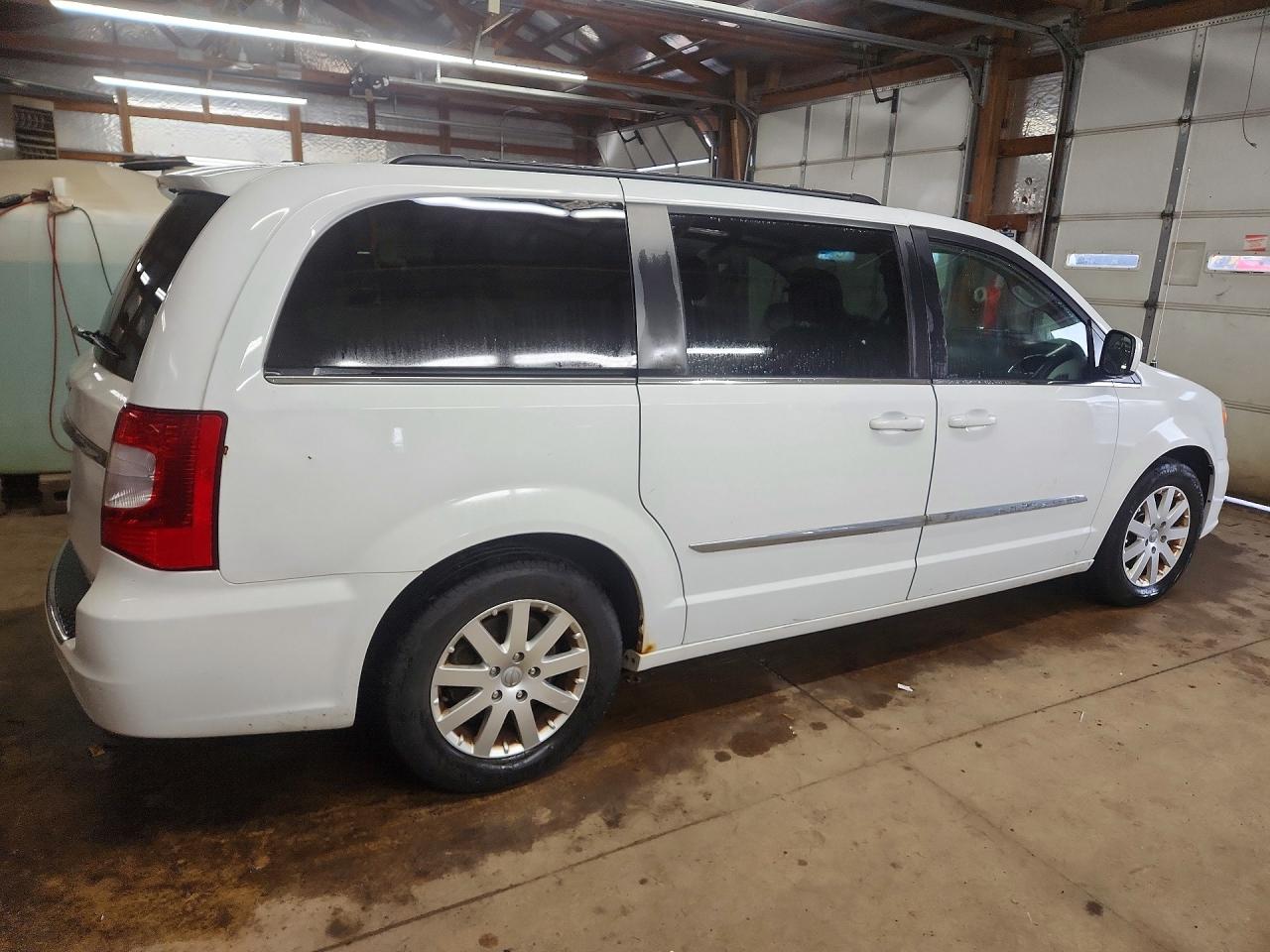 2015 CHRYSLER TOWN & COUNTRY TOURING photo 7