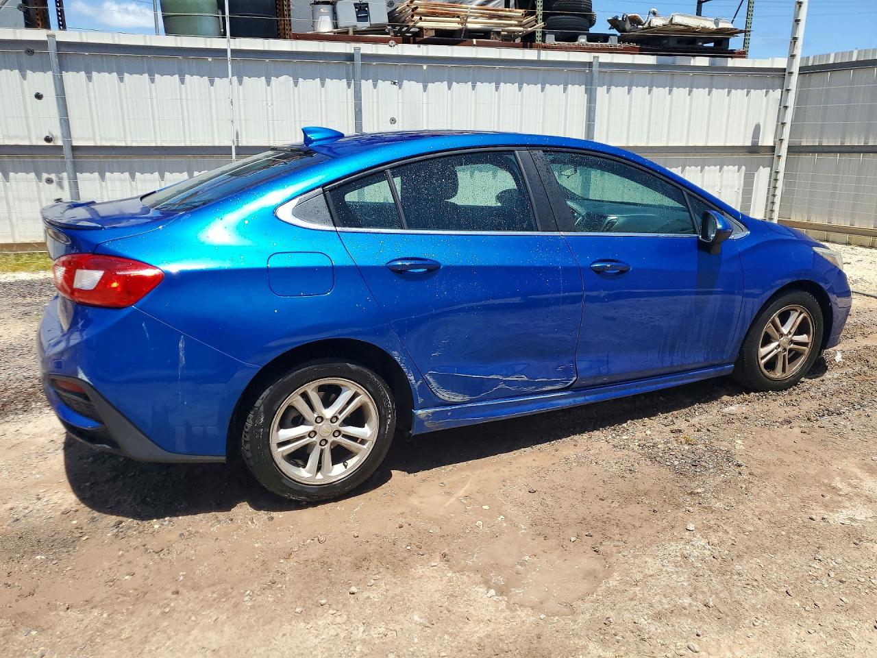 2016 CHEVROLET CRUZE LT photo 3
