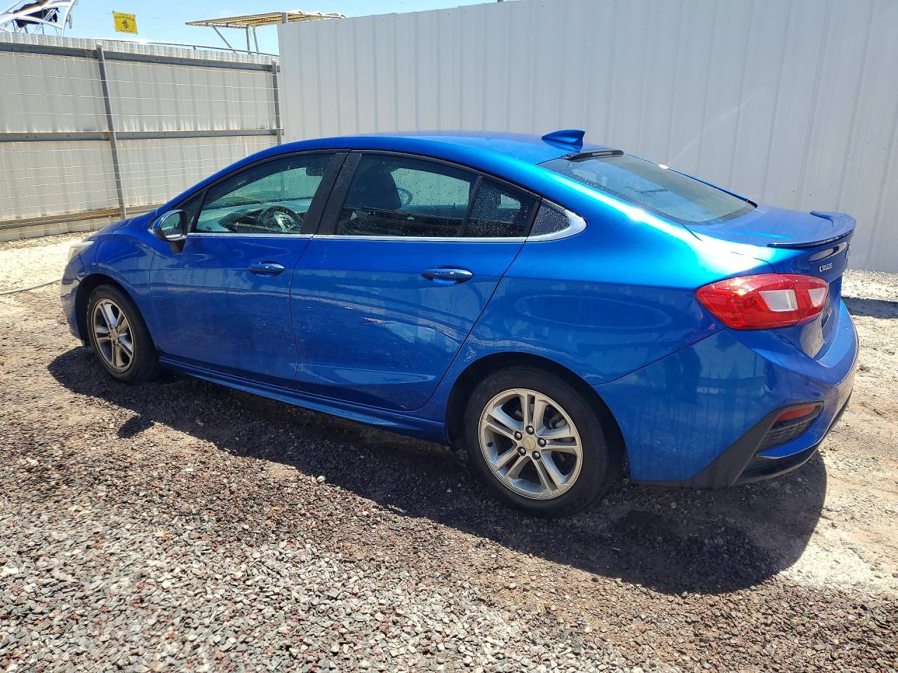 2016 CHEVROLET CRUZE LT photo 2