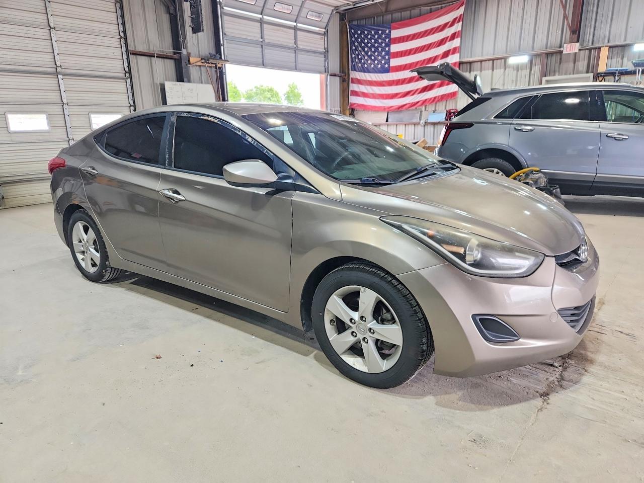 2013 HYUNDAI ELANTRA GLS photo 4