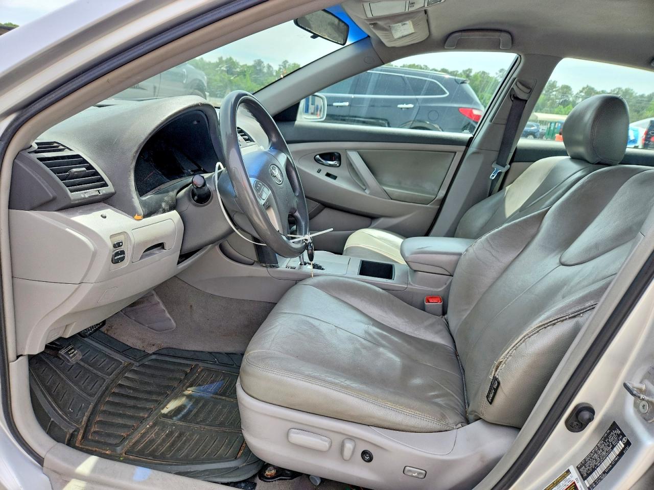 2009 TOYOTA CAMRY LE V6 photo 13