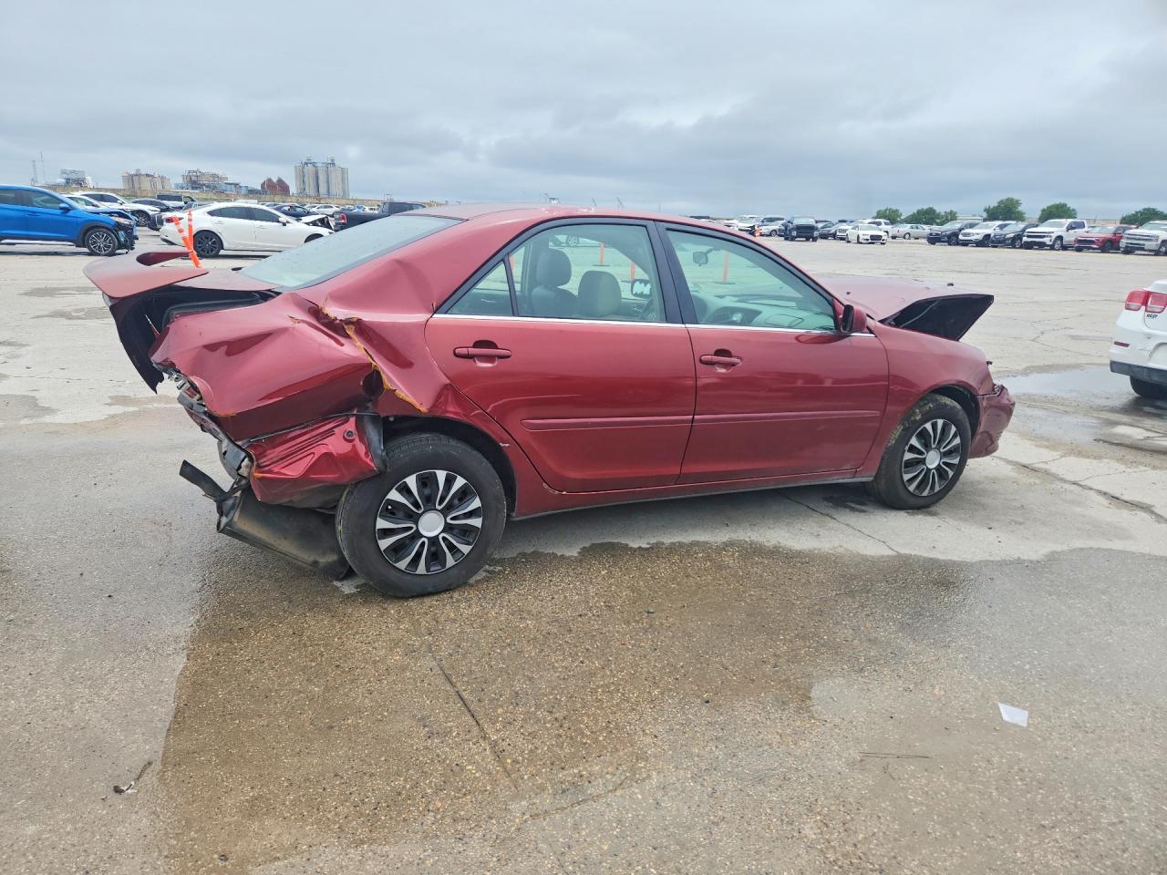 2005 TOYOTA CAMRY LE photo 5