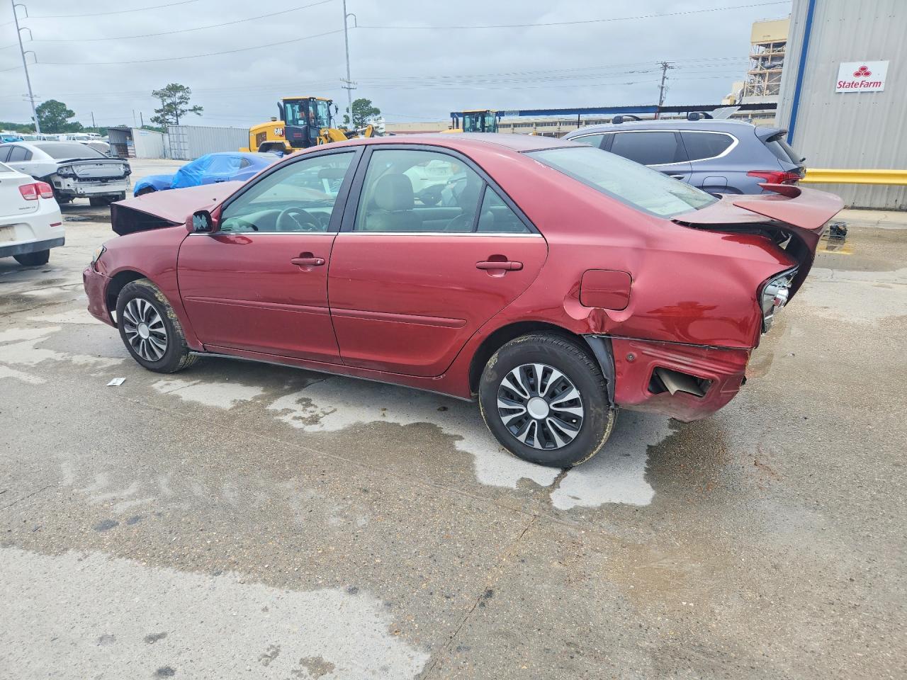 2005 TOYOTA CAMRY LE photo 3