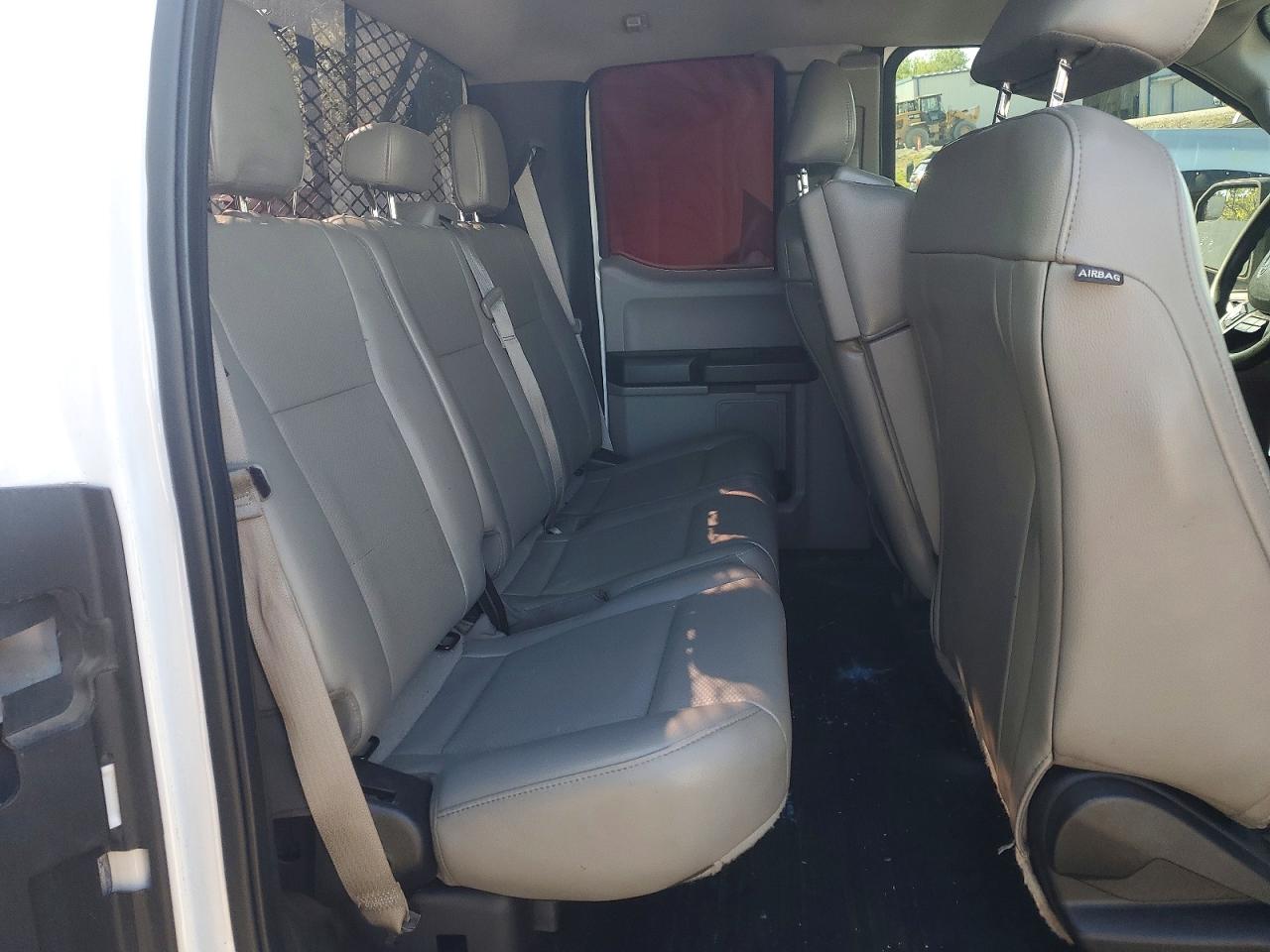 2017 FORD F150 SUPER CAB photo 28