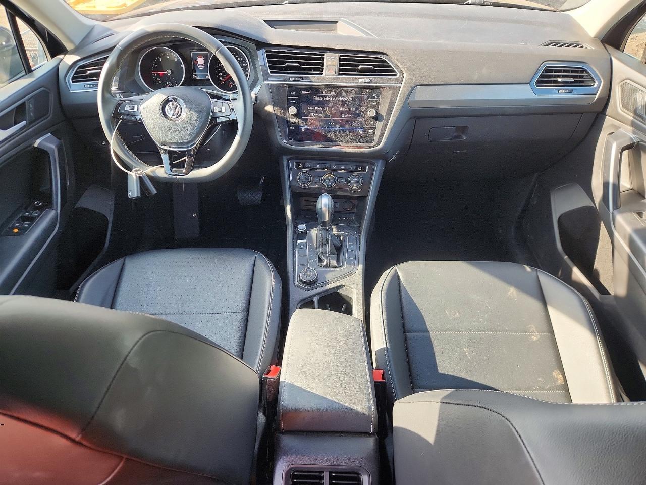 2021 VOLKSWAGEN TIGUAN SE photo 8