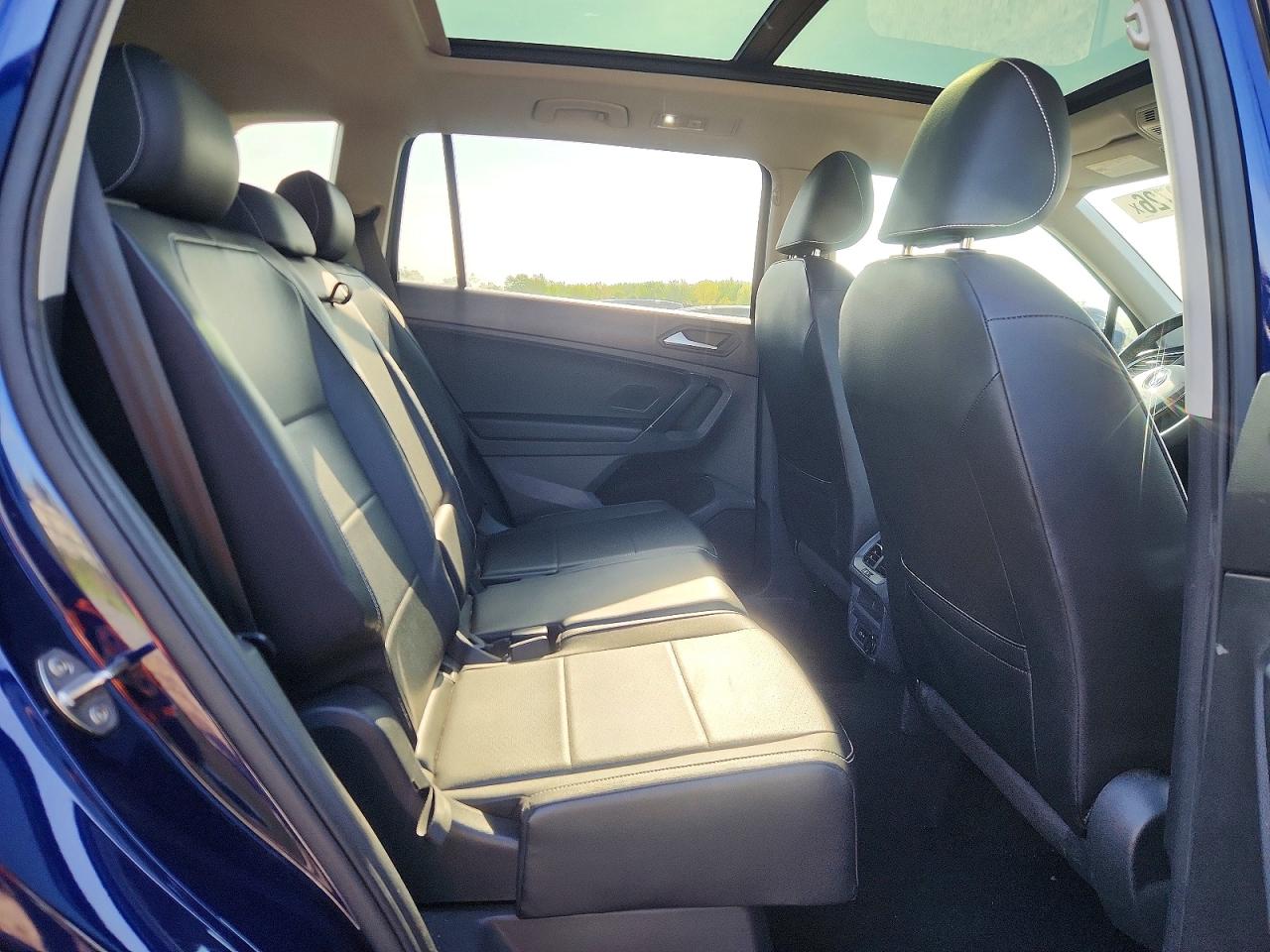 2021 VOLKSWAGEN TIGUAN SE photo 10